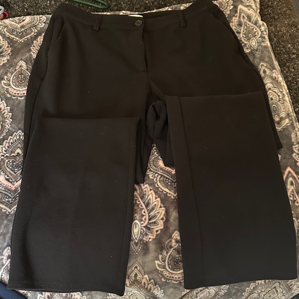 89th & Madison Black Women's Trousers